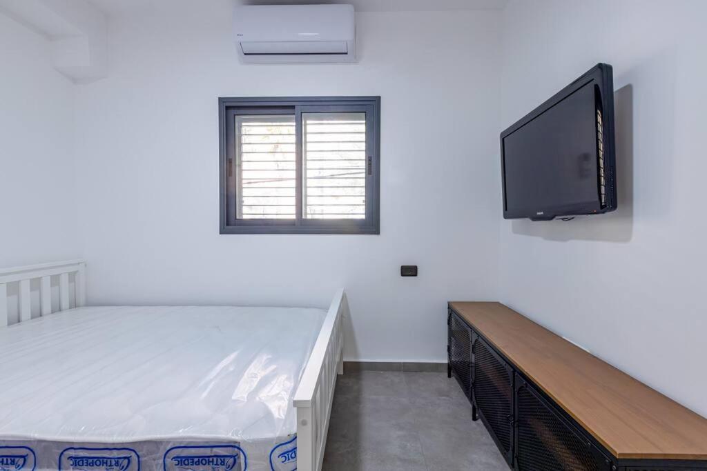 Boutique Central Old Town Apartment Beersheba Exterior photo